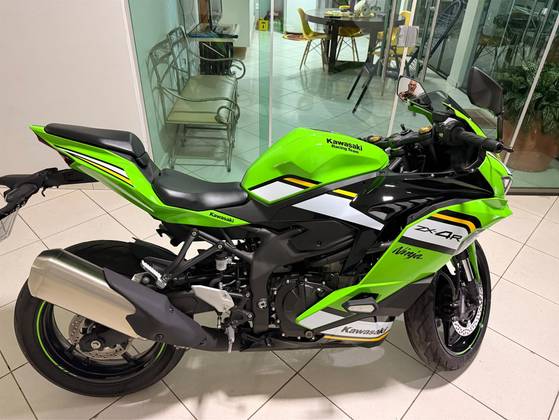 KAWASAKI NINJA ZX-4R 